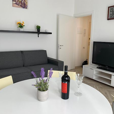 Residenza Letizia Apartment Olginate ภายนอก รูปภาพ